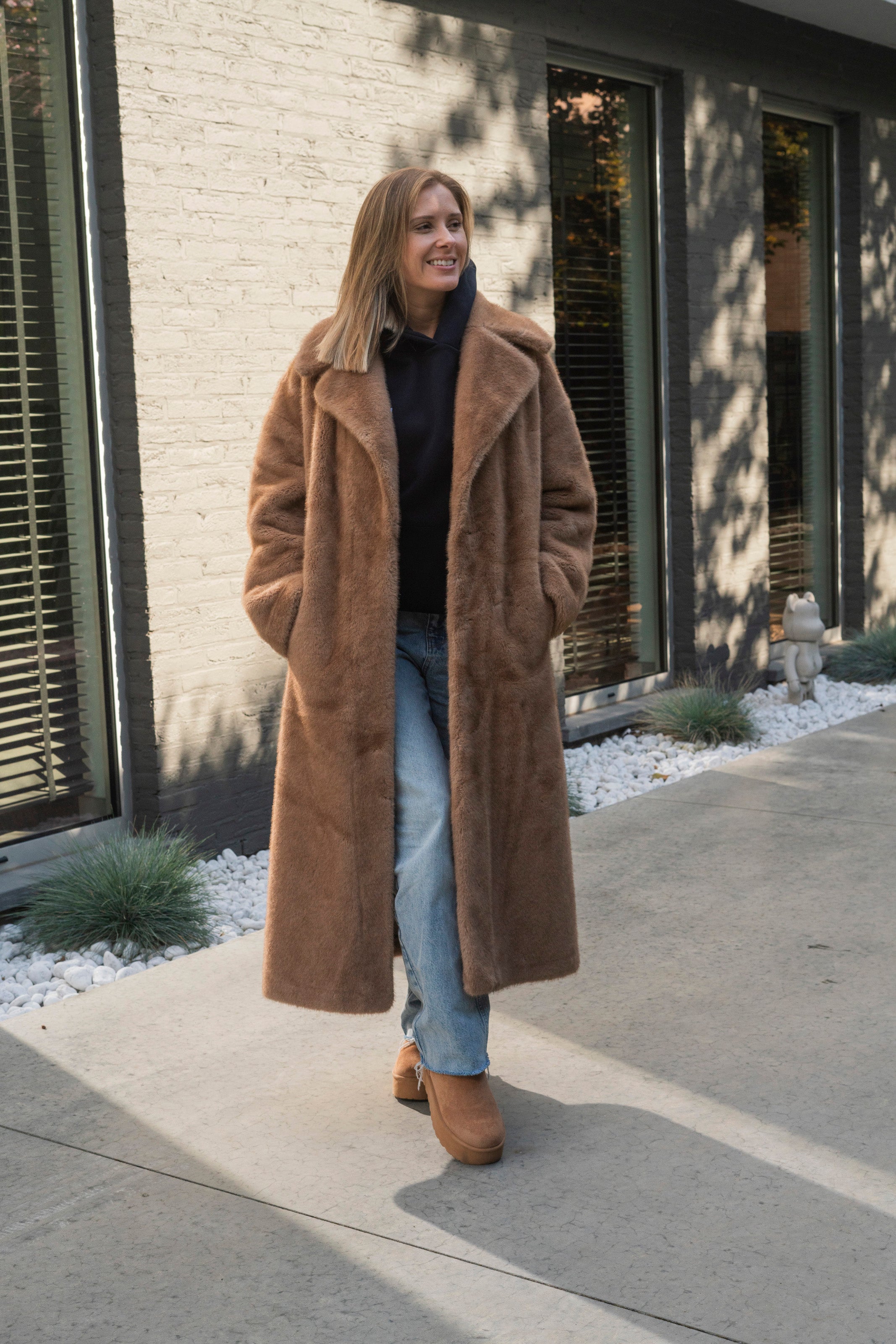 ハーリップトゥ　 Faux Fur Coat サイズS 新色】Royal Faux Fur Coat