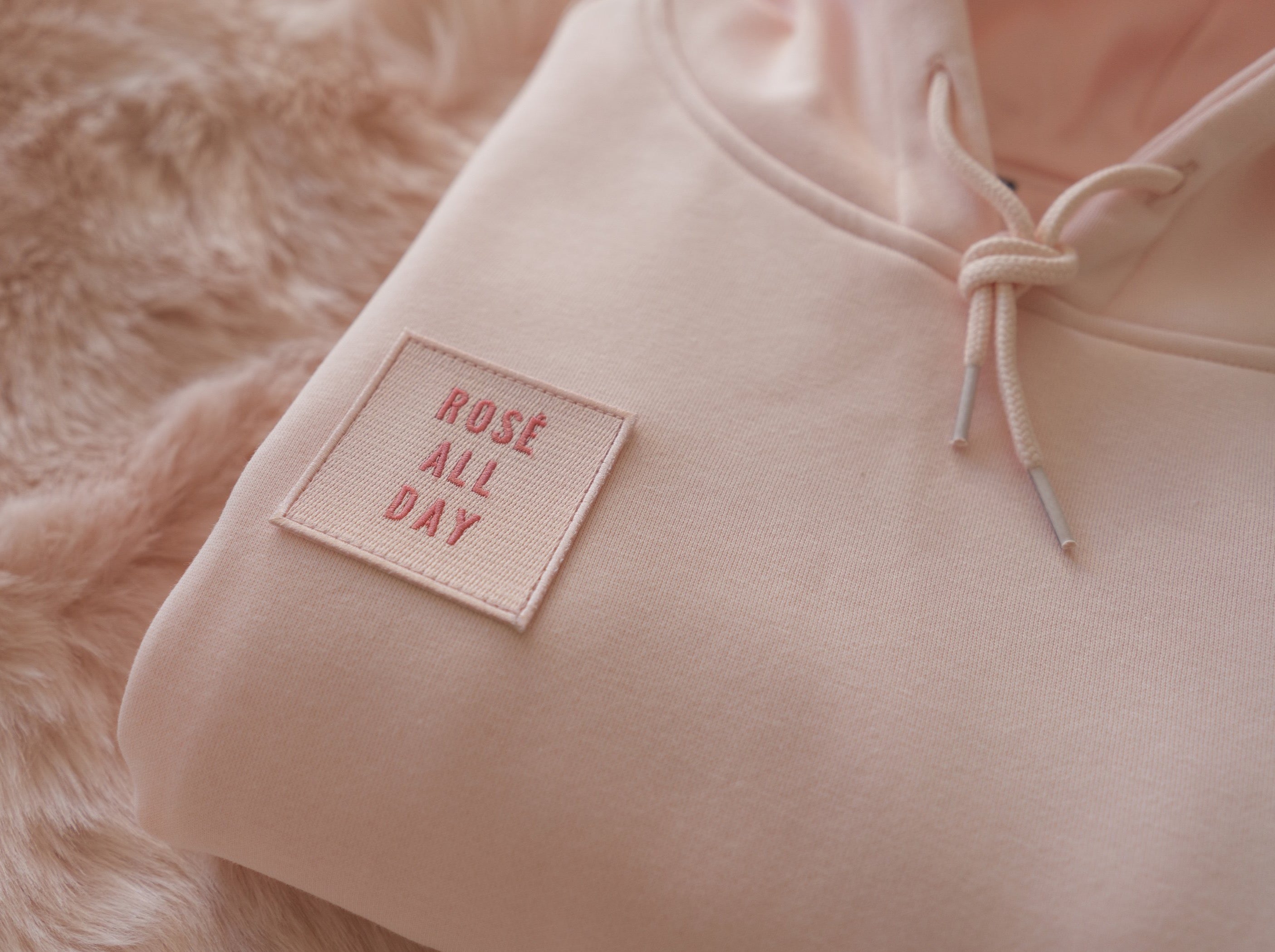 ROSÉ ALL DAY PINK HOODIE – By Margaux