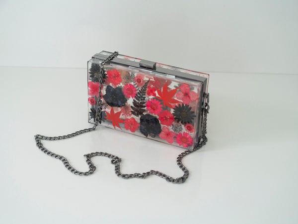 RED/BLACK FLORAL CLUTCH