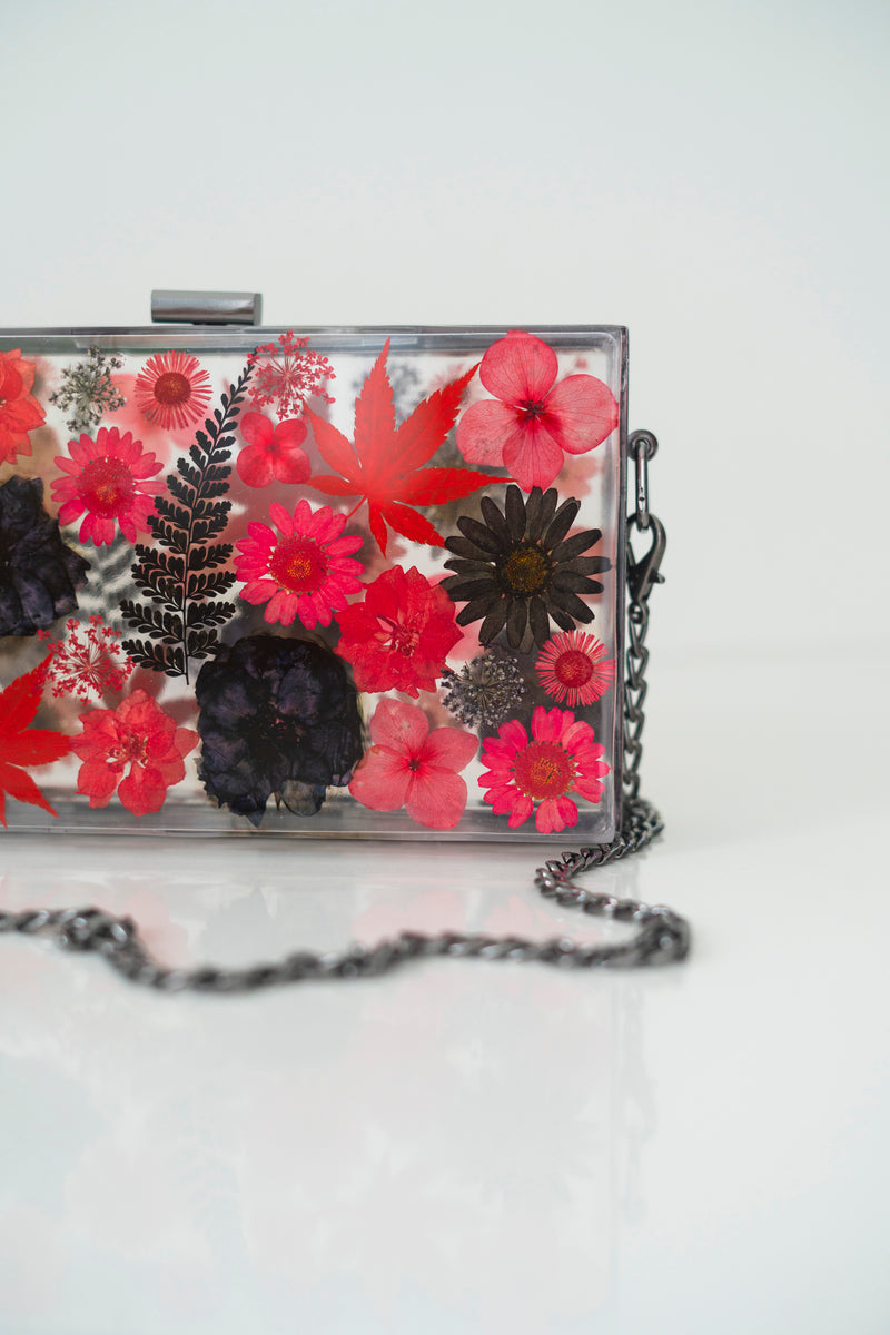 RED/BLACK FLORAL CLUTCH