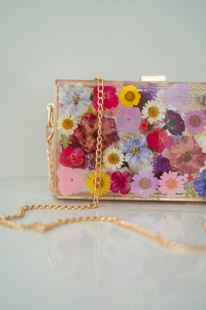 COLORFUL FLORAL CLUTCH