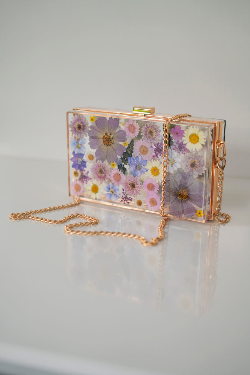 PURPLE/WHITE FLORAL CLUTCH