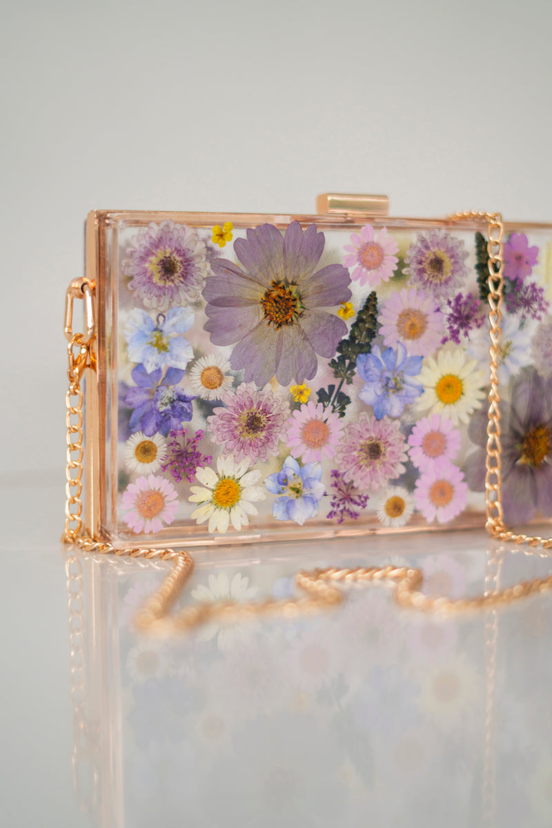 PURPLE/WHITE FLORAL CLUTCH