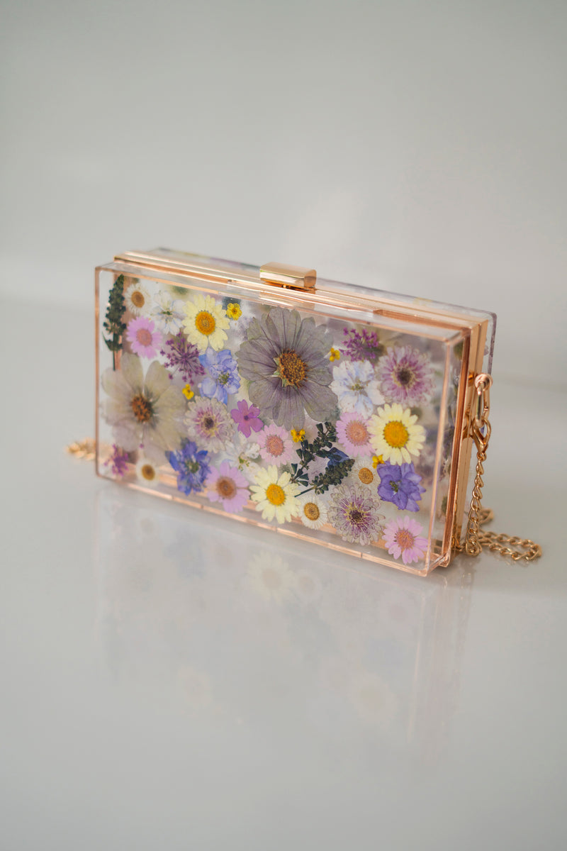 PURPLE/WHITE FLORAL CLUTCH