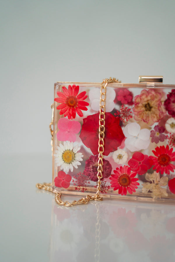 RED/WHITE FLORAL CLUTCH