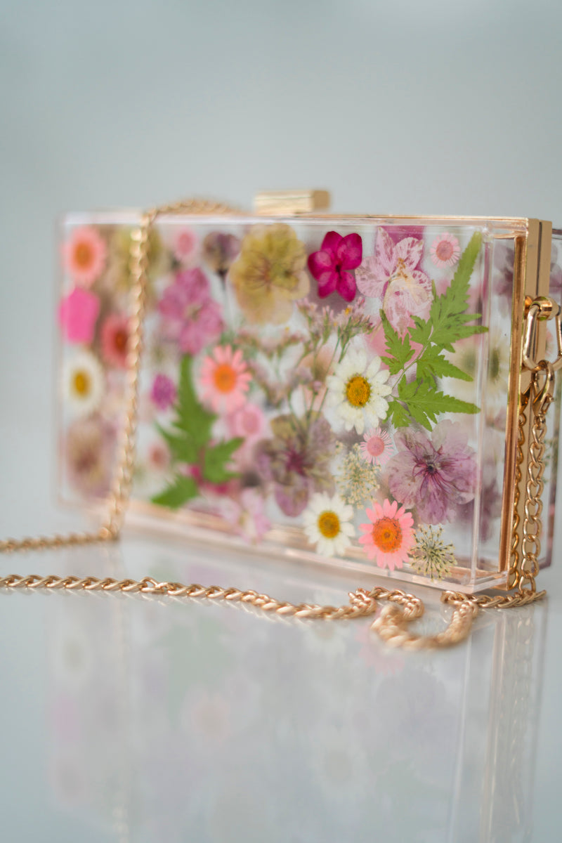 VINTAGE PINK FLORAL CLUTCH