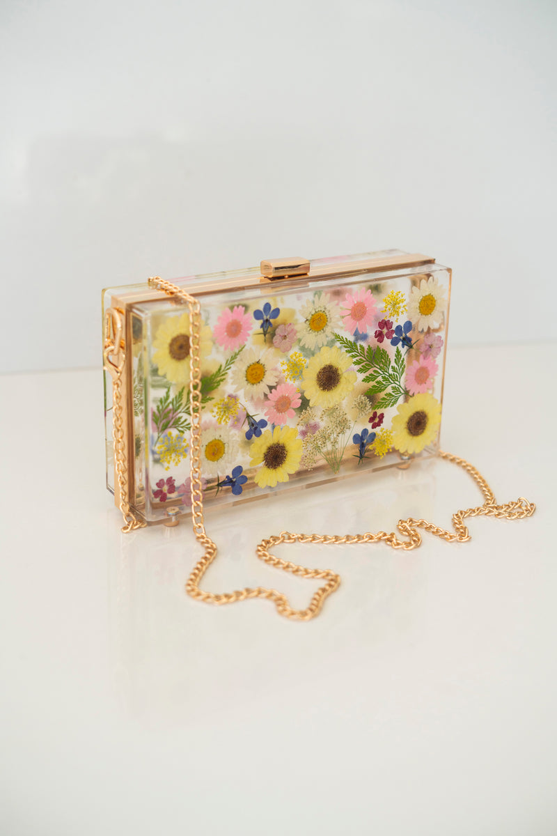 SPRING FLORAL CLUTCH