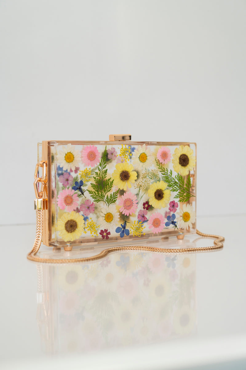 SPRING FLORAL CLUTCH