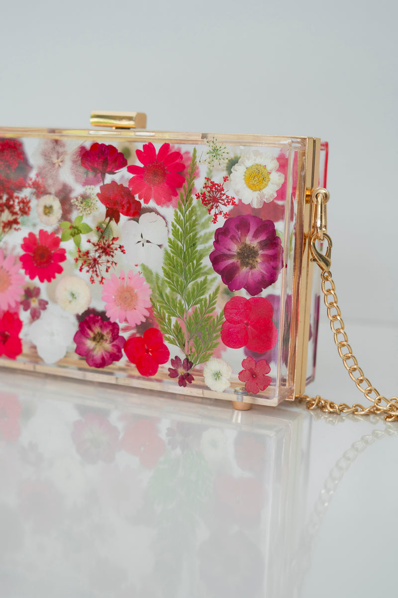 RED/WHITE FLORAL CLUTCH