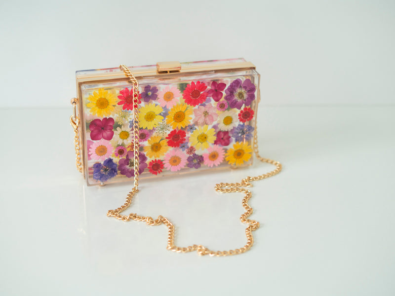 MULTICOLOR FLORAL CLUTCH