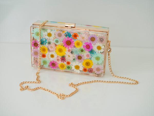 PASTEL FLORAL CLUTCH