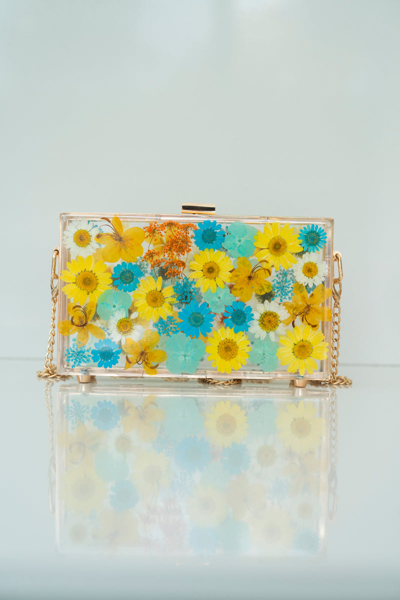 SUMMER FLORAL CLUTCH