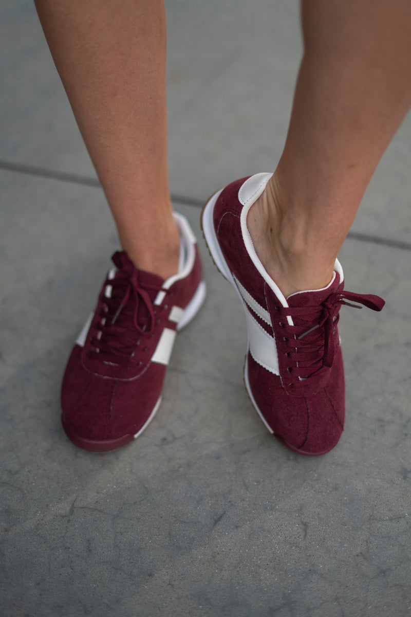 BORDEAUX SNEAKERS