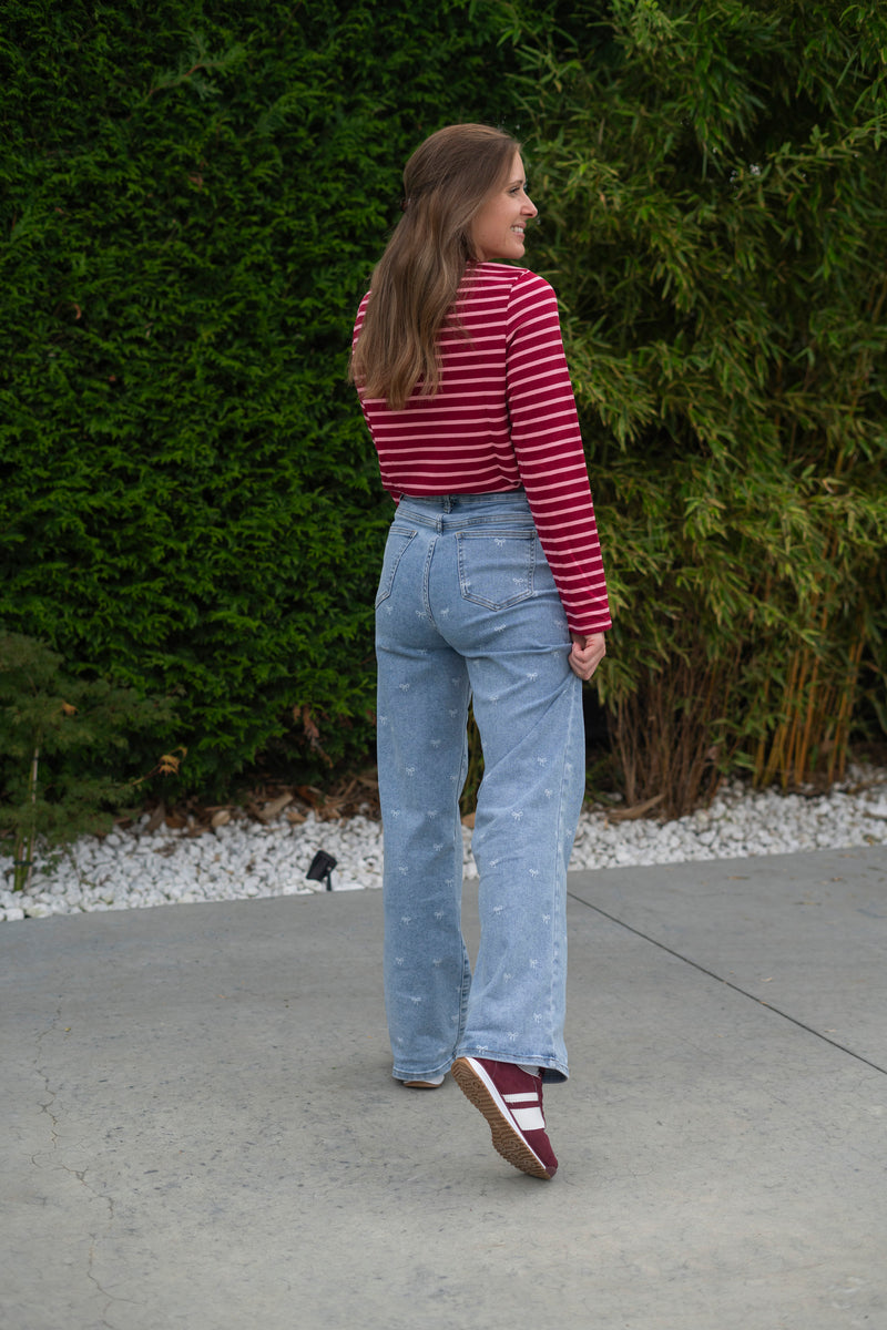 STRIPED LONGSLEEVE SWEATER
