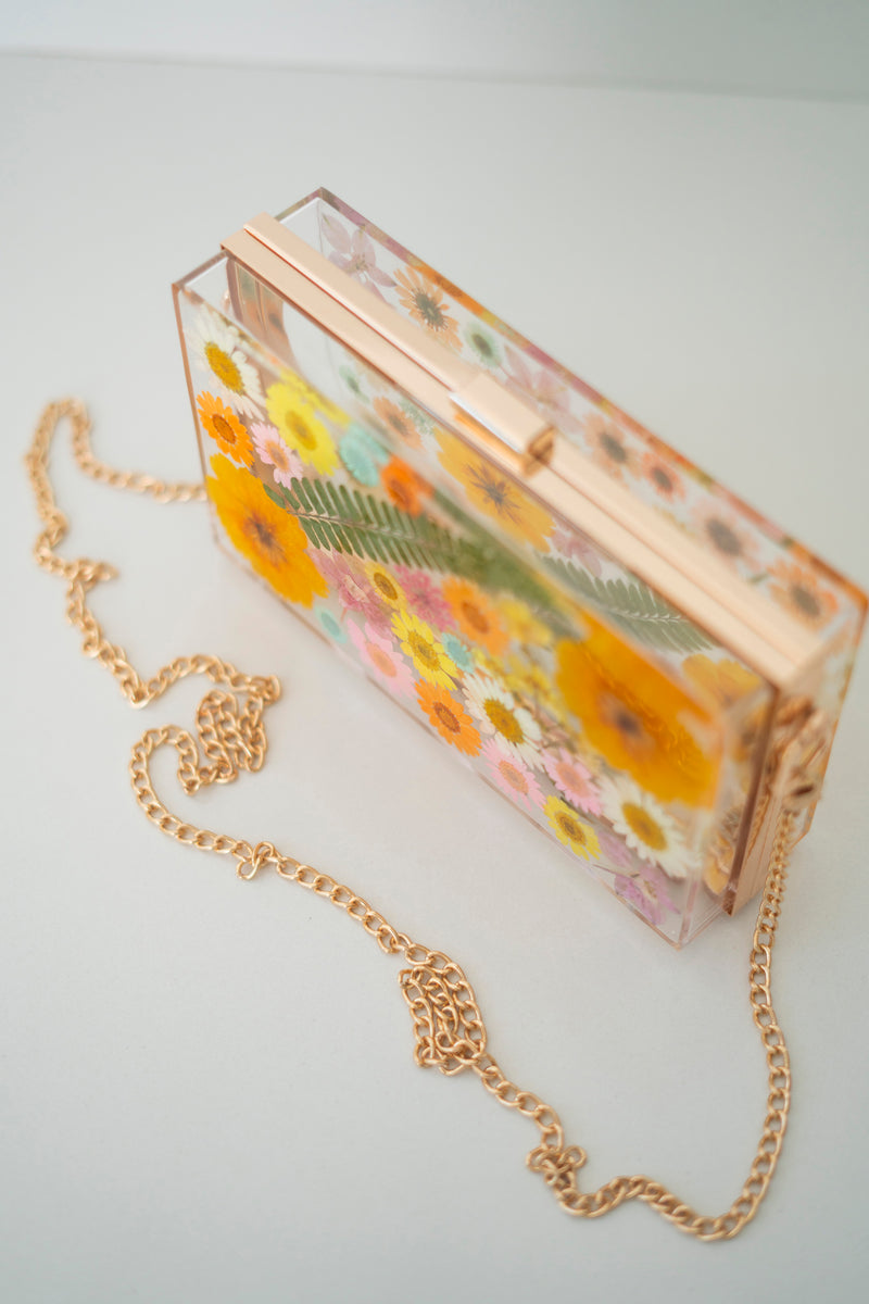 GARDEN CONFETTI FLORAL CLUTCH