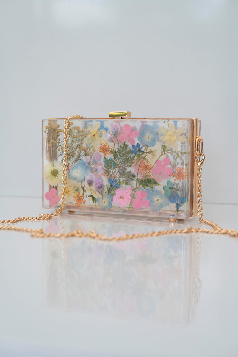 WILD FLORAL CLUTCH