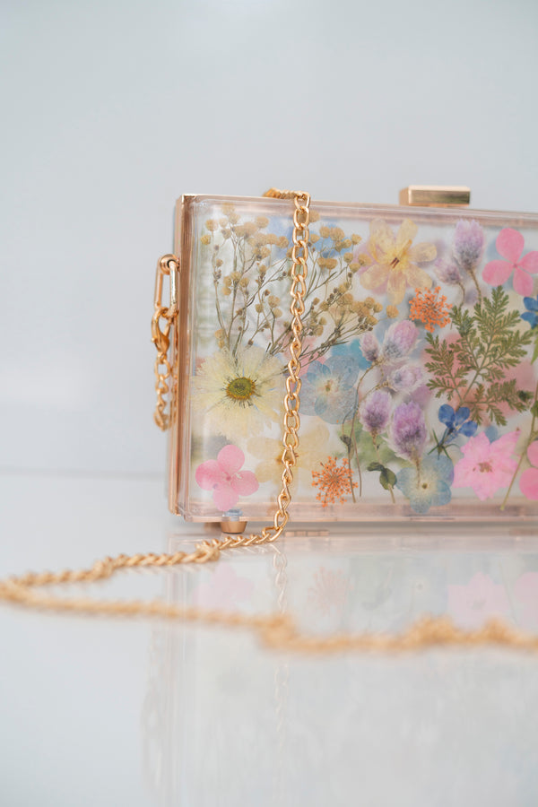 WILD FLORAL CLUTCH