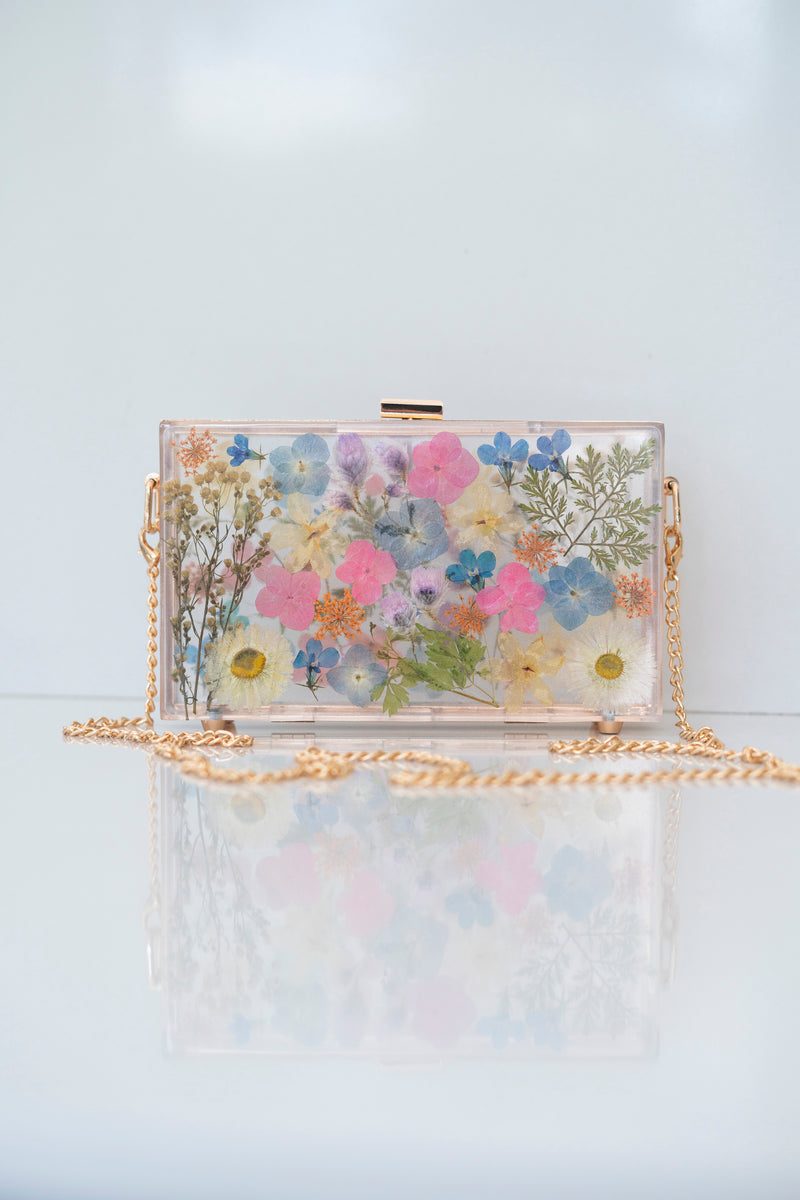 WILD FLORAL CLUTCH