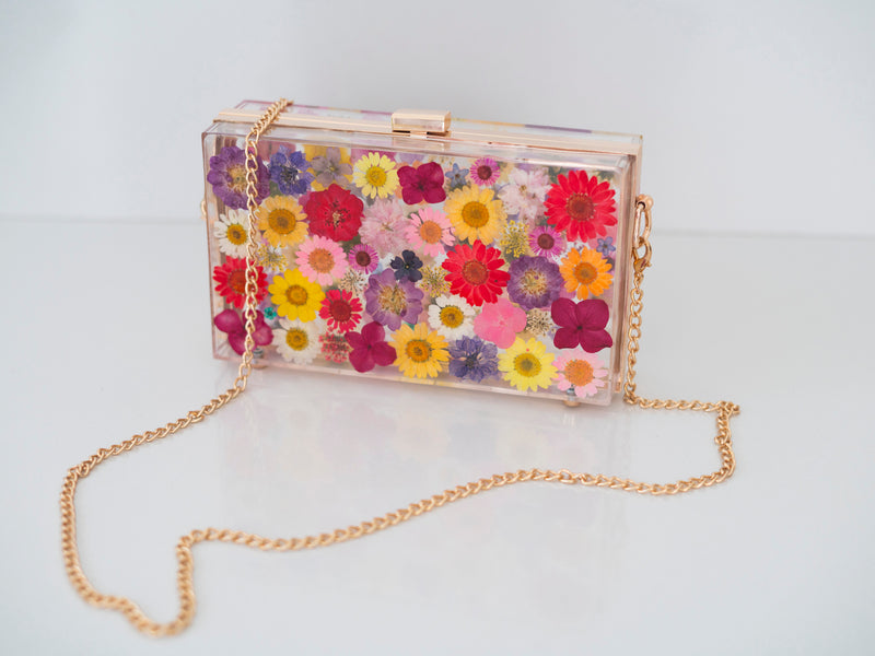MULTICOLOR FLORAL CLUTCH