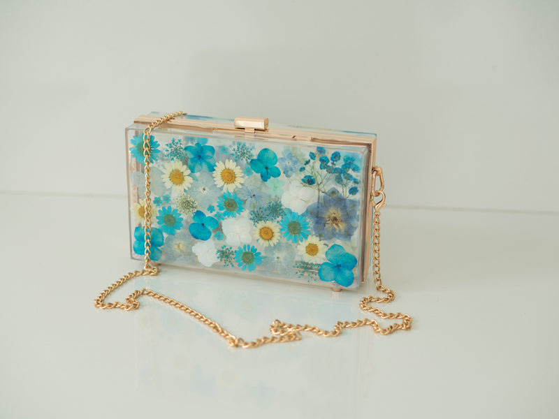 SPARKLY BLUE FLORAL CLUTCH