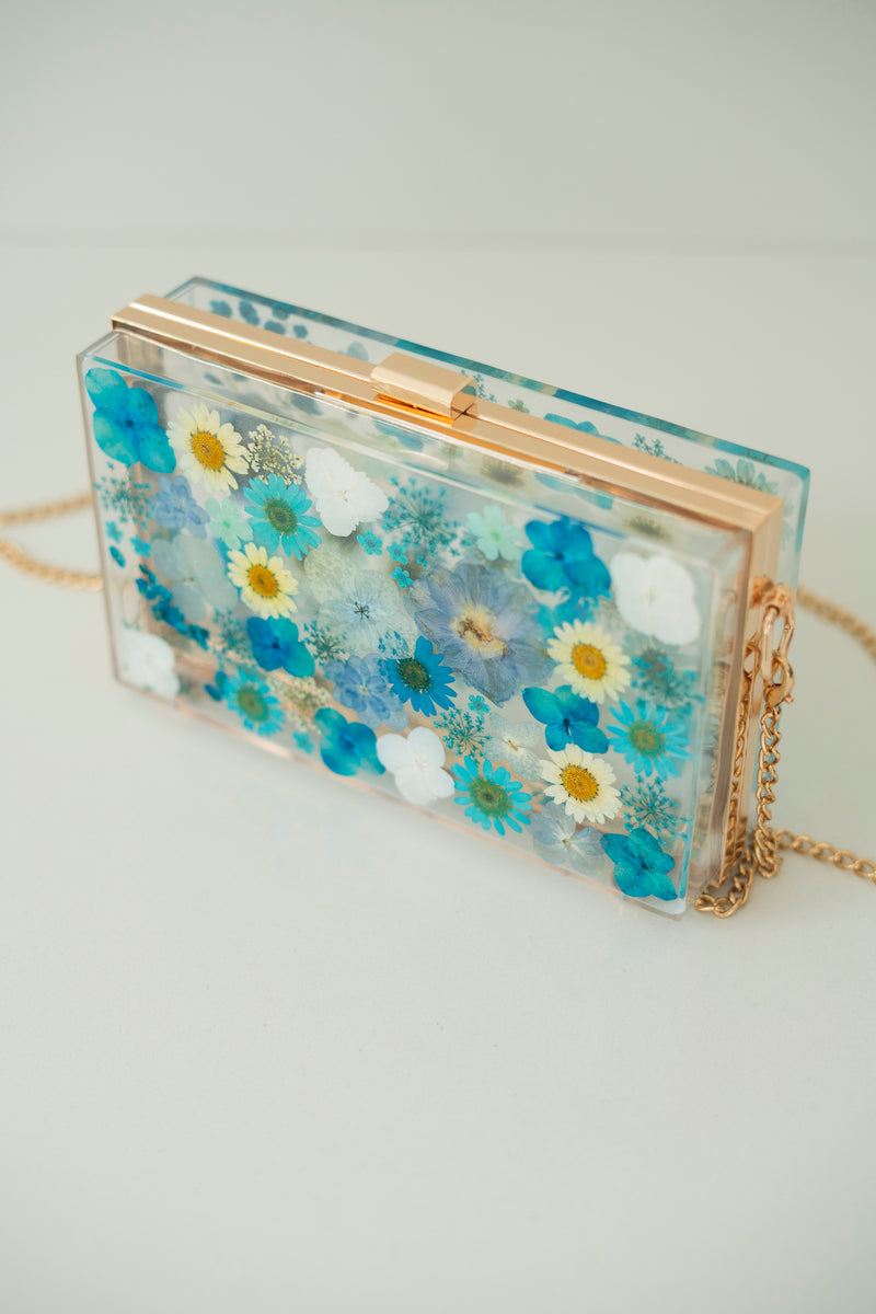 SPARKLY BLUE FLORAL CLUTCH