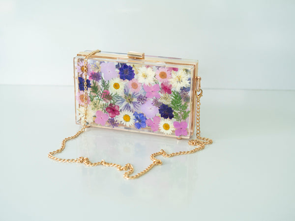 PURPLE/WHITE FLORAL CLUTCH