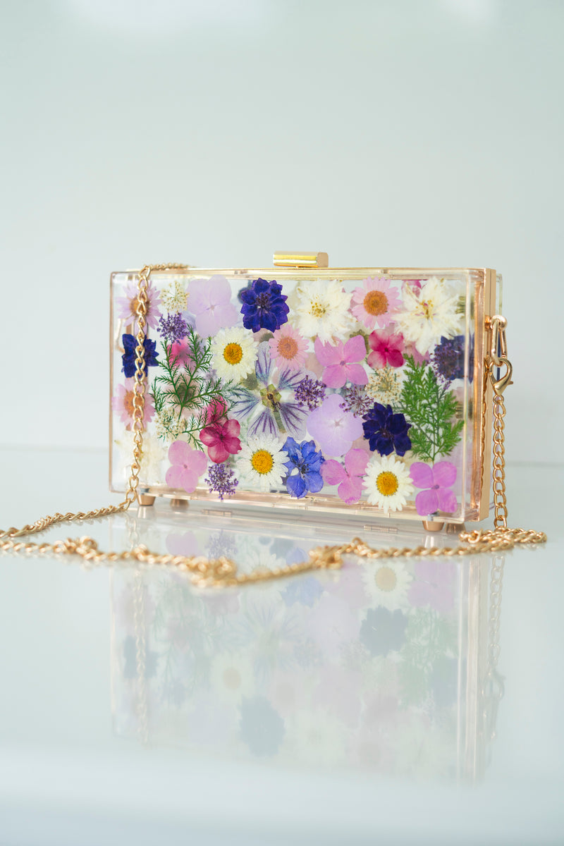 PURPLE/WHITE FLORAL CLUTCH