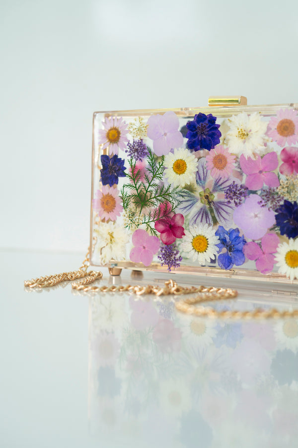 PURPLE/WHITE FLORAL CLUTCH