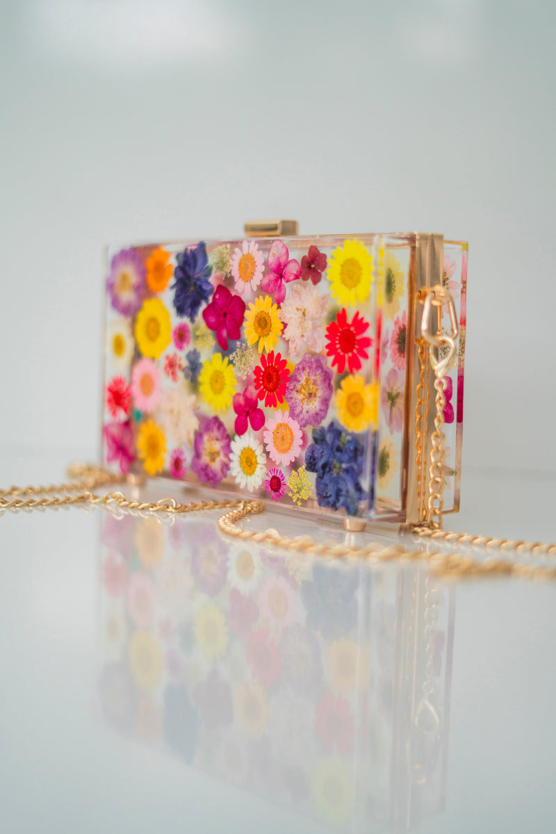 MULTICOLOR FLORAL CLUTCH