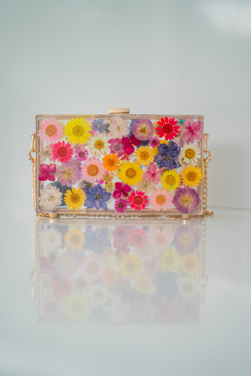 MULTICOLOR FLORAL CLUTCH