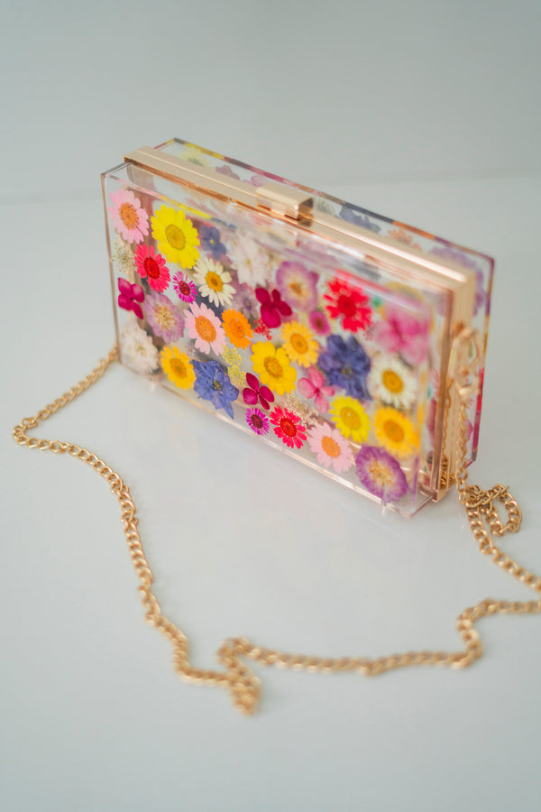 MULTICOLOR FLORAL CLUTCH
