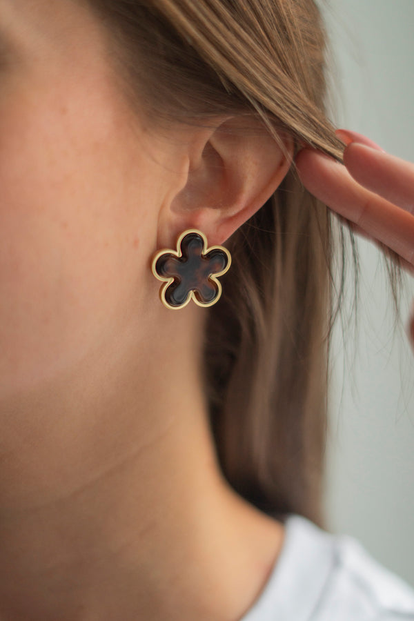 LEO EARRINGS