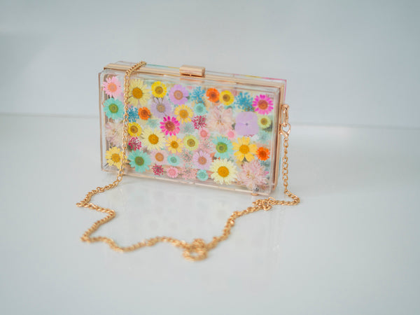 PASTEL FLORAL CLUTCH