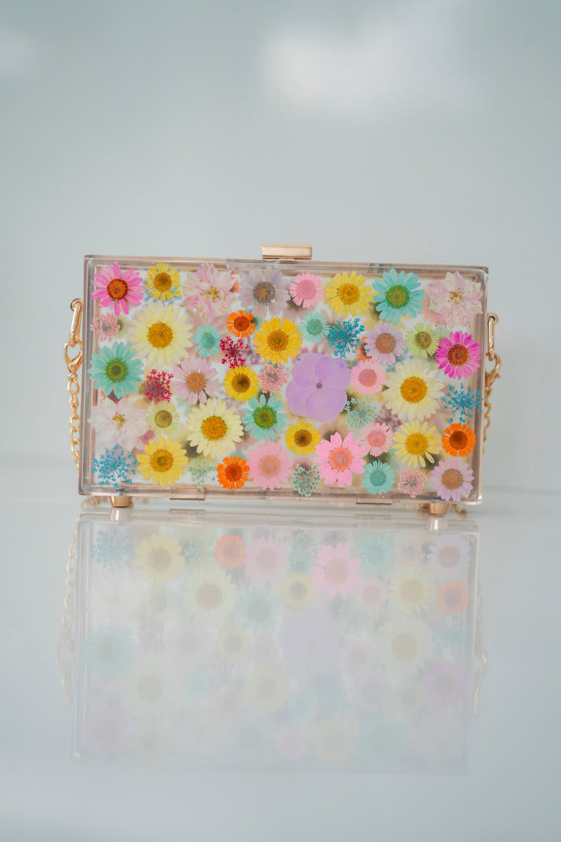 PASTEL FLORAL CLUTCH