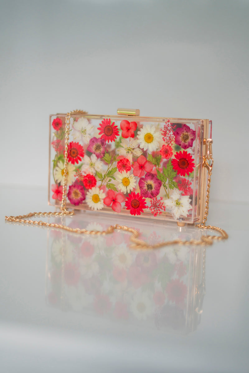 RED/WHITE FLORAL CLUTCH