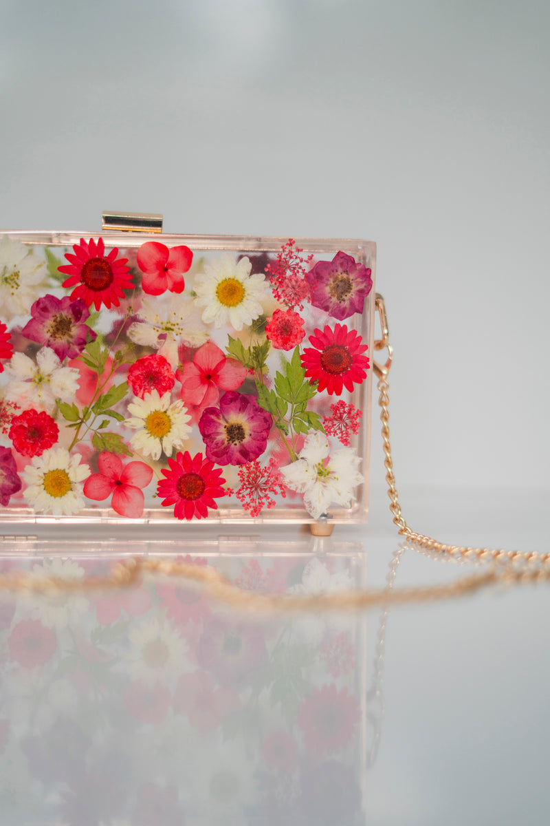 RED/WHITE FLORAL CLUTCH