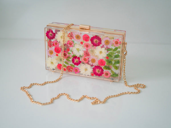 SOFT RED FLORAL CLUTCH