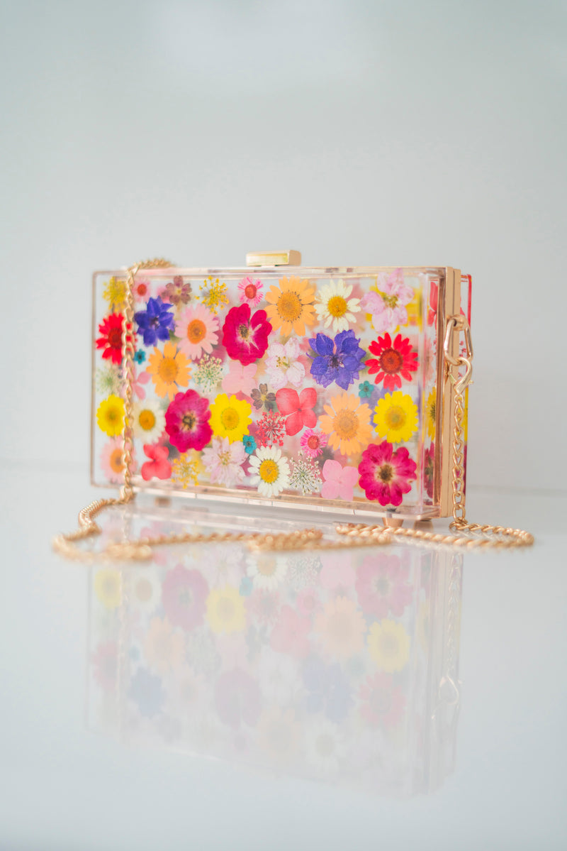 MULTICOLOR FLORAL CLUTCH