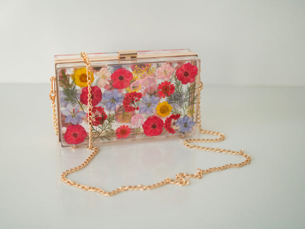 FLOWER FIELD FLORAL CLUTCH