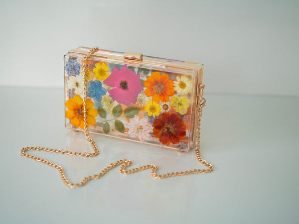 BLOOM AURA FLORAL CLUTCH