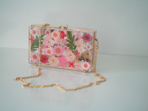 VINTAGE PINK FLORAL CLUTCH