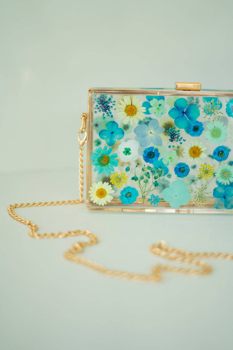 CUSTOMIZED FLORAL CLUTCH