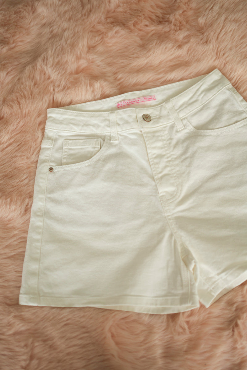 WHITE SHORT