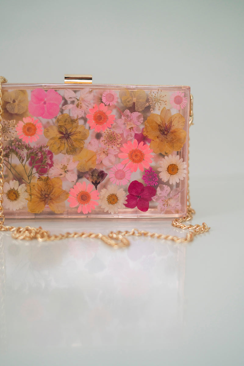 VINTAGE ROSE FLORAL CLUTCH