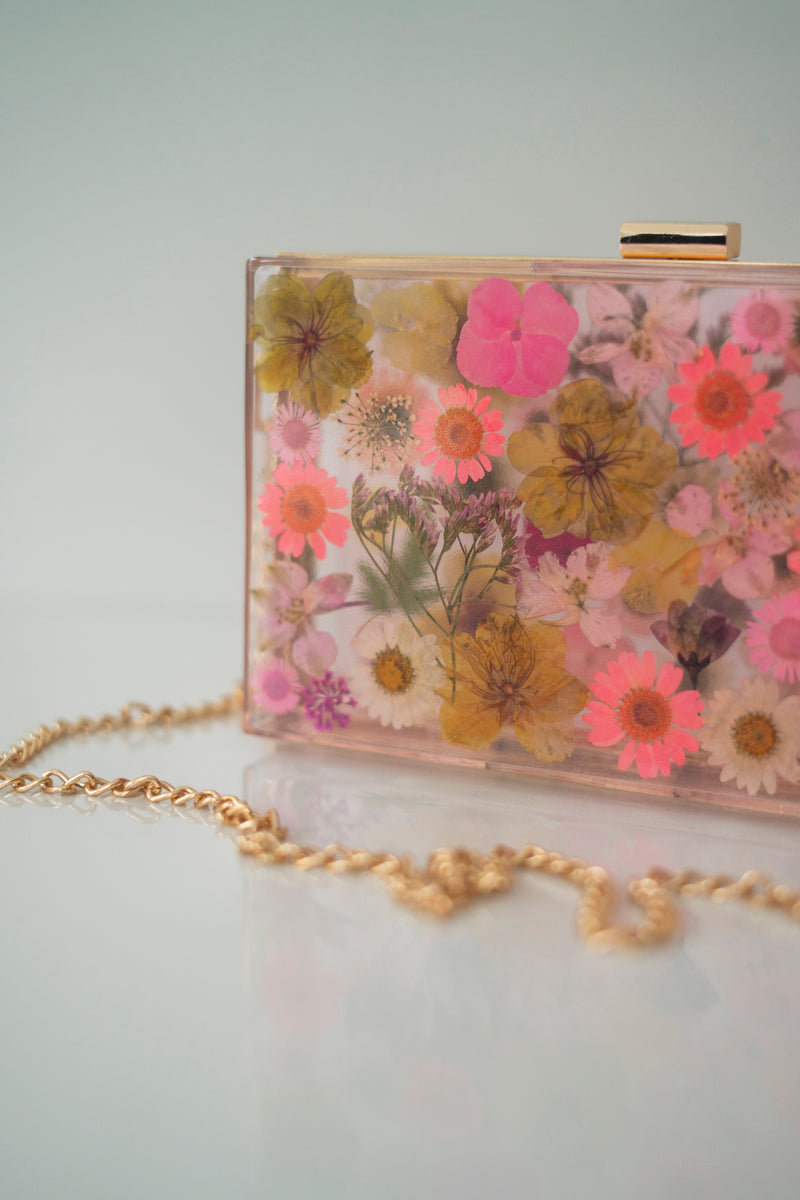 VINTAGE ROSE FLORAL CLUTCH