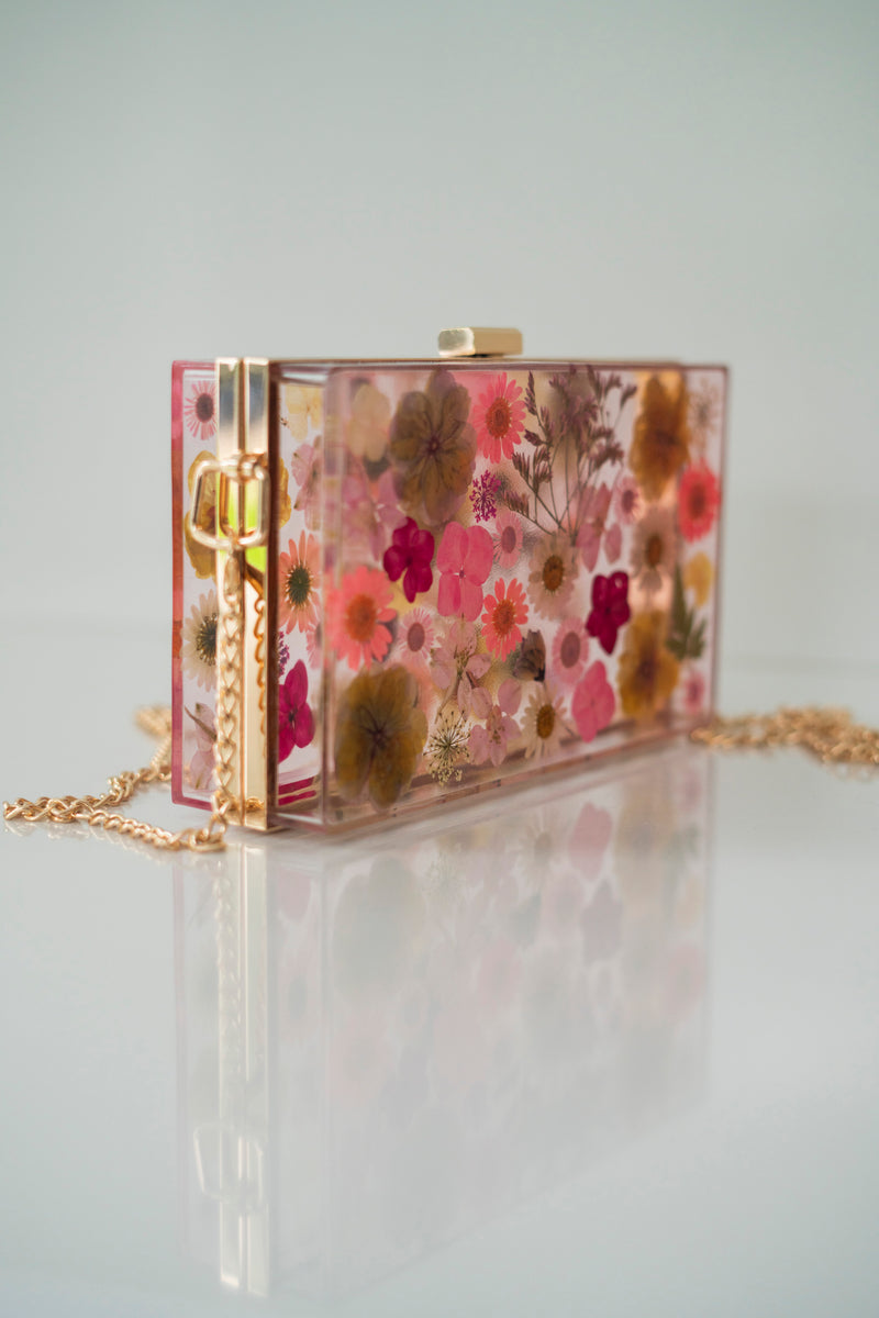 VINTAGE ROSE FLORAL CLUTCH