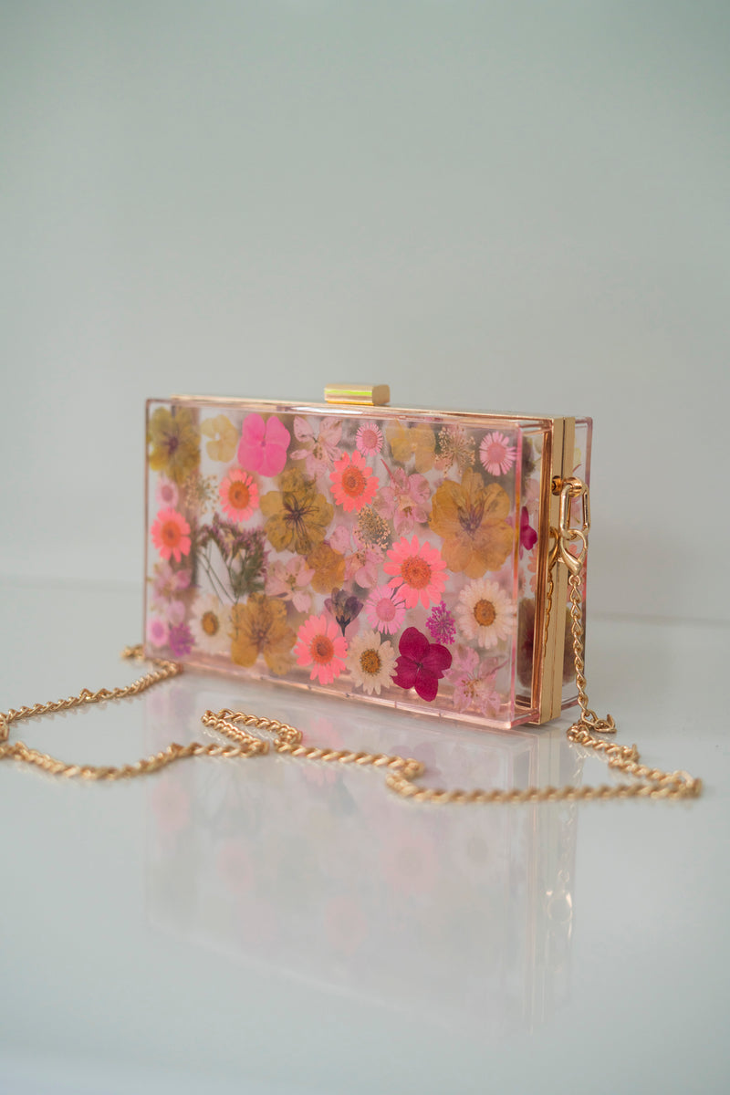 VINTAGE ROSE FLORAL CLUTCH