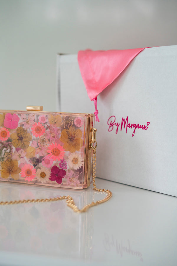 VINTAGE ROSE FLORAL CLUTCH