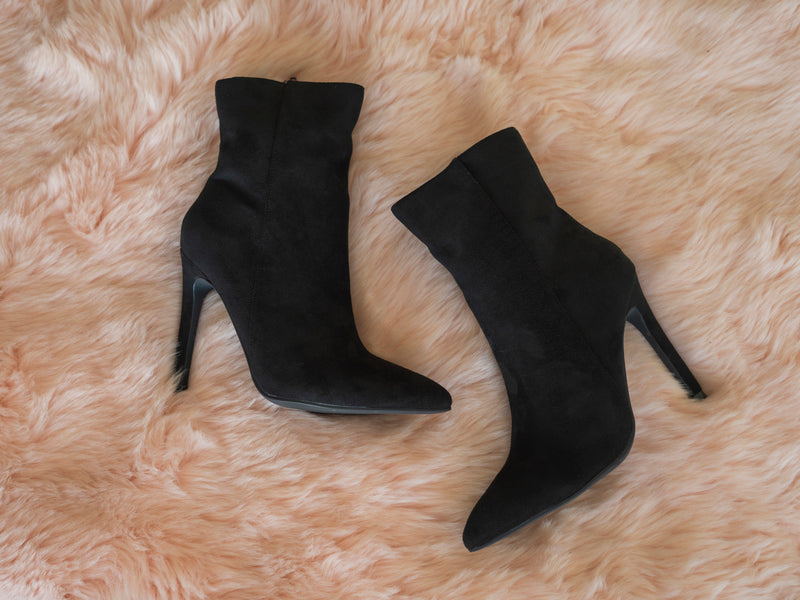 BLACK SUEDE BOOTS