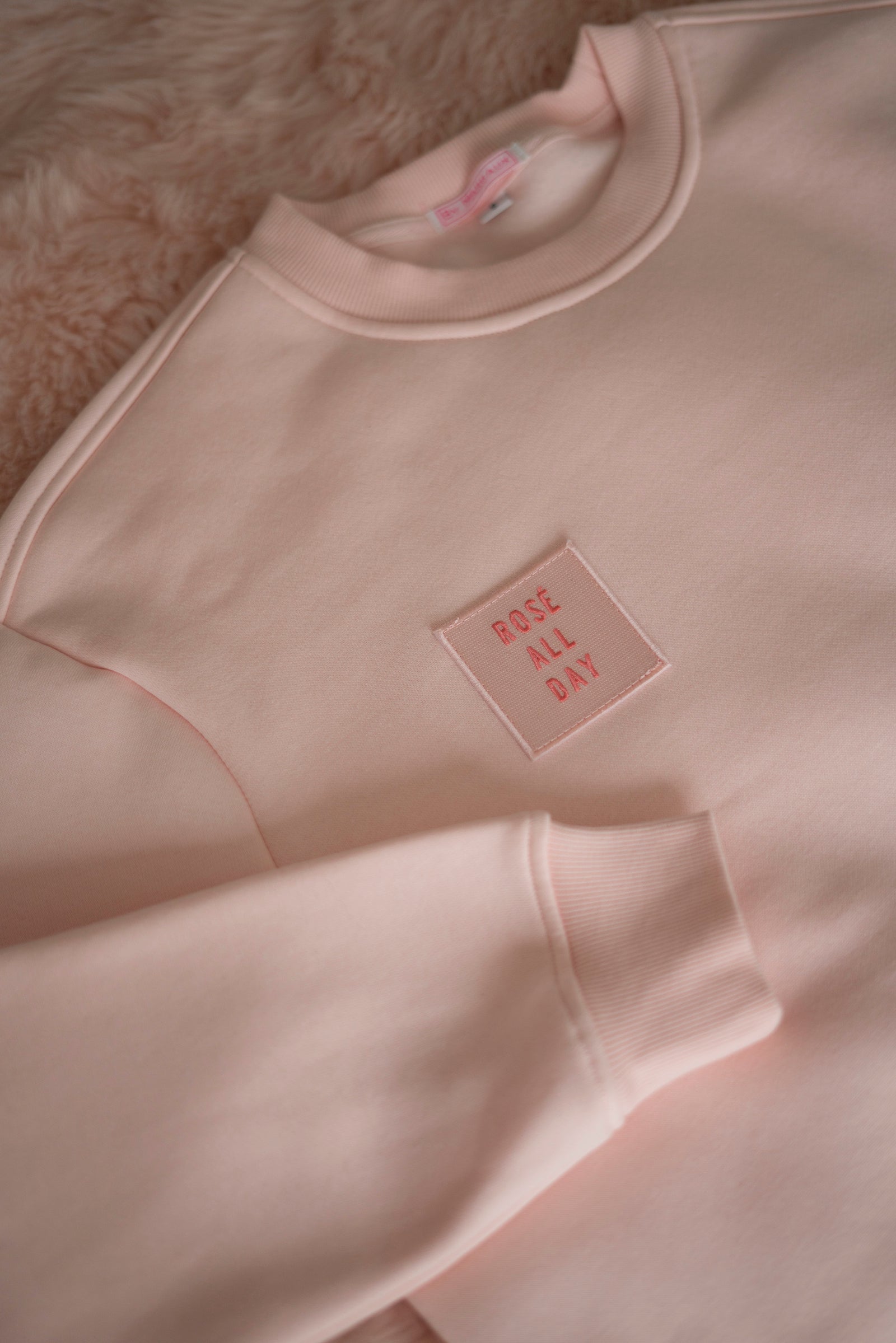 ROSÉ ALL DAY PINK SWEATER – By Margaux